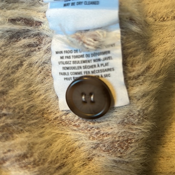 A VERY SPECIAL ANTHROPOLGIE SWEATER/COAT - Picture 6 of 6